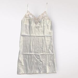 Lady Manhattan Vintage Purple Lace Mini Slip Dress Size Medium‎ Coquette Y2K